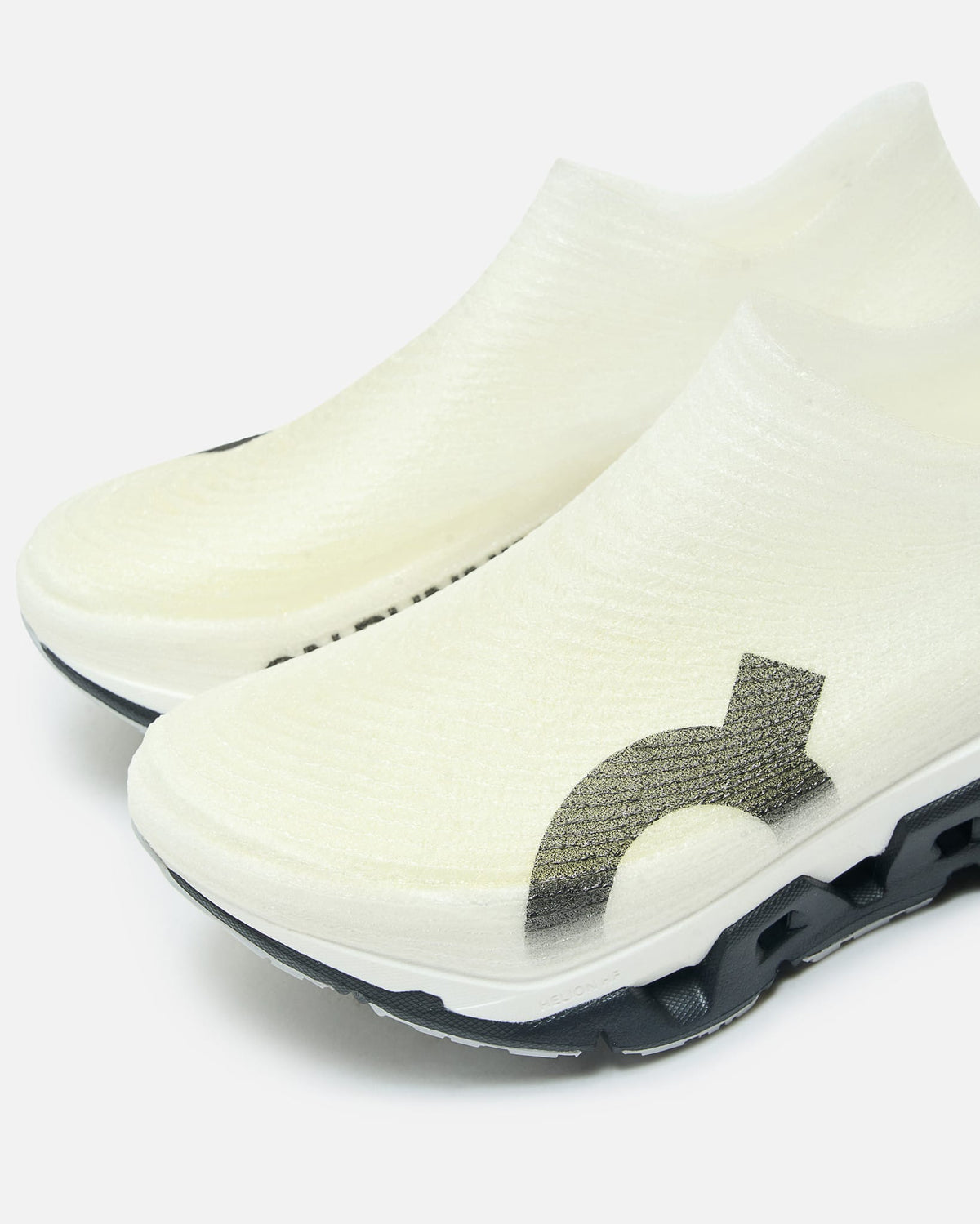 On Men's Sneakers LightSpray Cloudmonster 3 Hyper in Black/Apollo