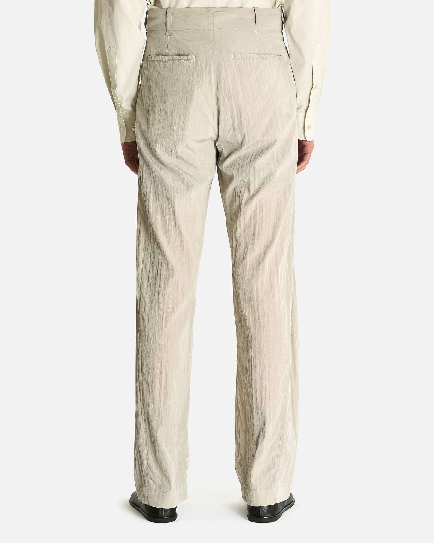 The Row Men's Pants Malaya Pant in Smoke Grey