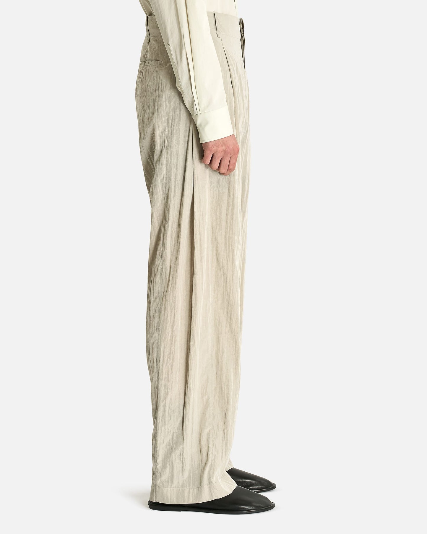 The Row Men's Pants Malaya Pant in Smoke Grey