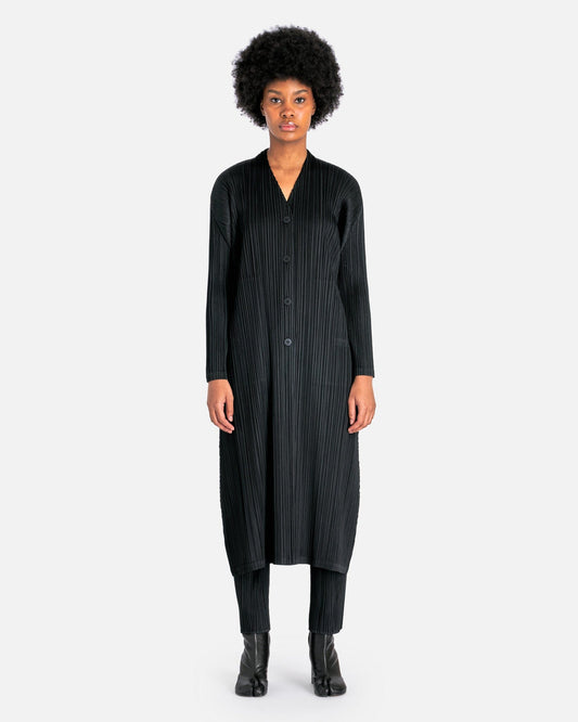 Pleats Please Issey Miyake Women Jackets MC December Coat in Black