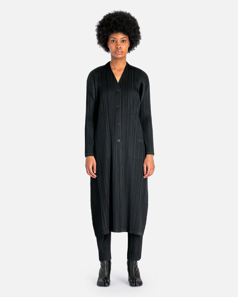 Pleats Please Issey Miyake Women Jackets MC December Coat in Black