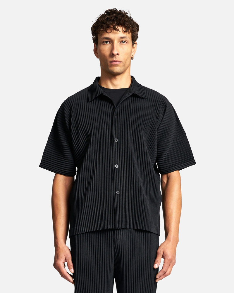 Homme Plissé Issey Miyake Men's Shirts MC July Polo in Black