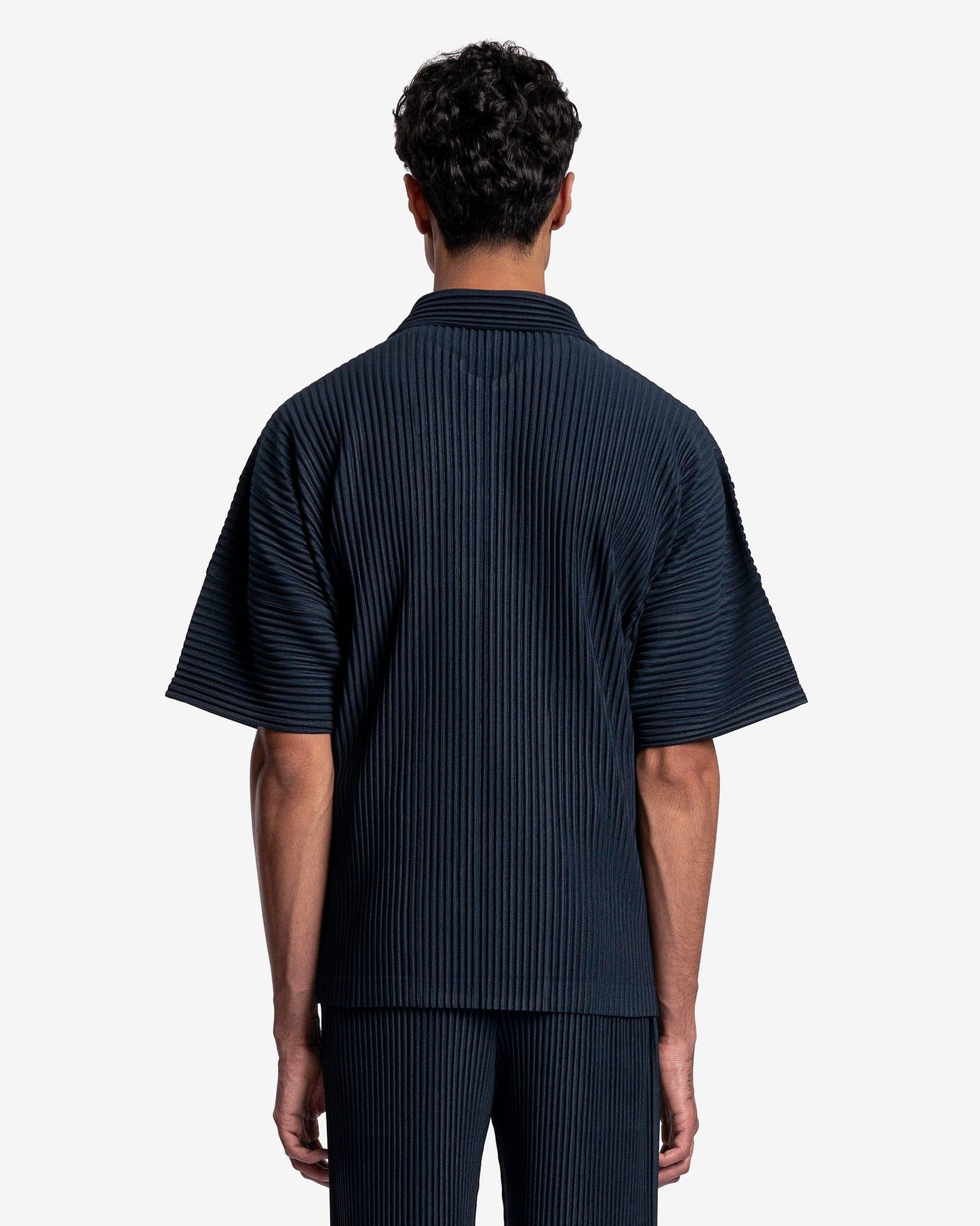 Homme Plissé Issey Miyake Men's Shirts MC May Shirt in Deep Indigo