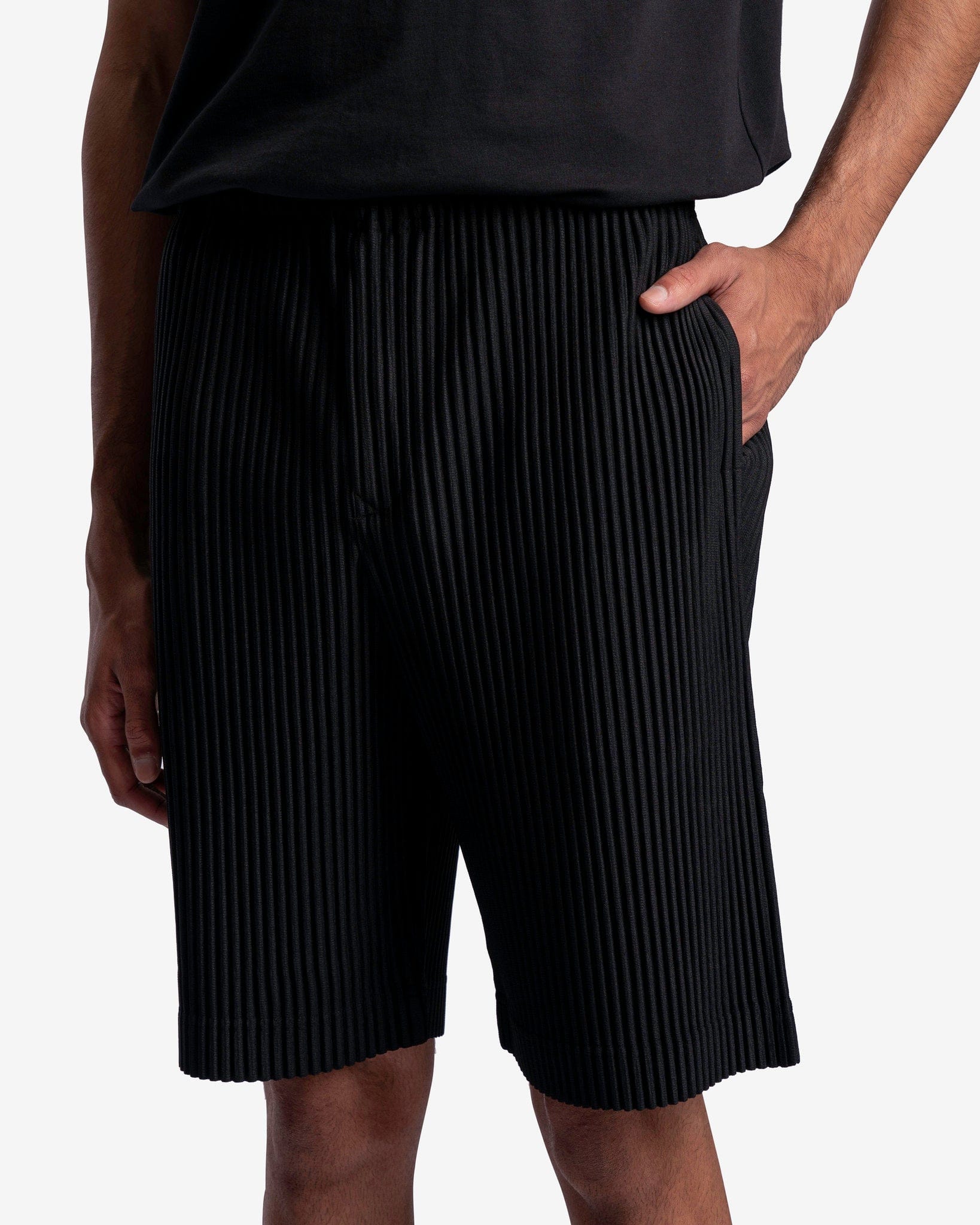 Homme Plissé Issey Miyake Men's Shorts MC May Shorts in Black