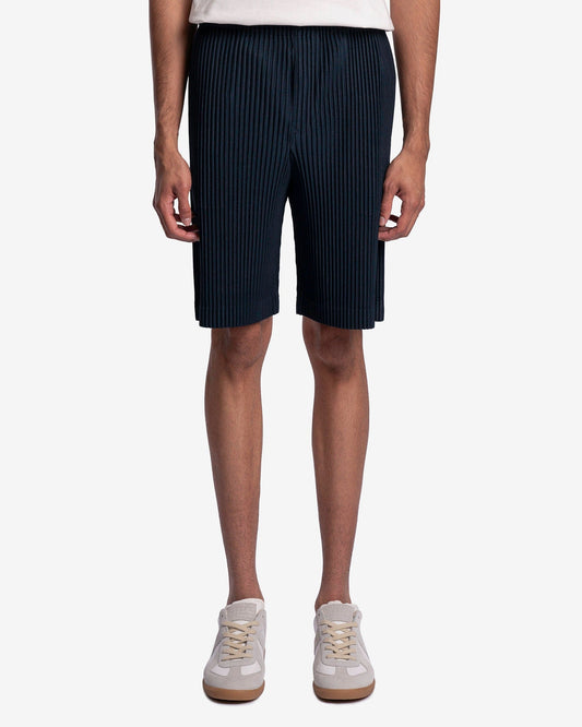 Homme Plissé Issey Miyake Men's Shorts MC May Shorts in Deep Indigo