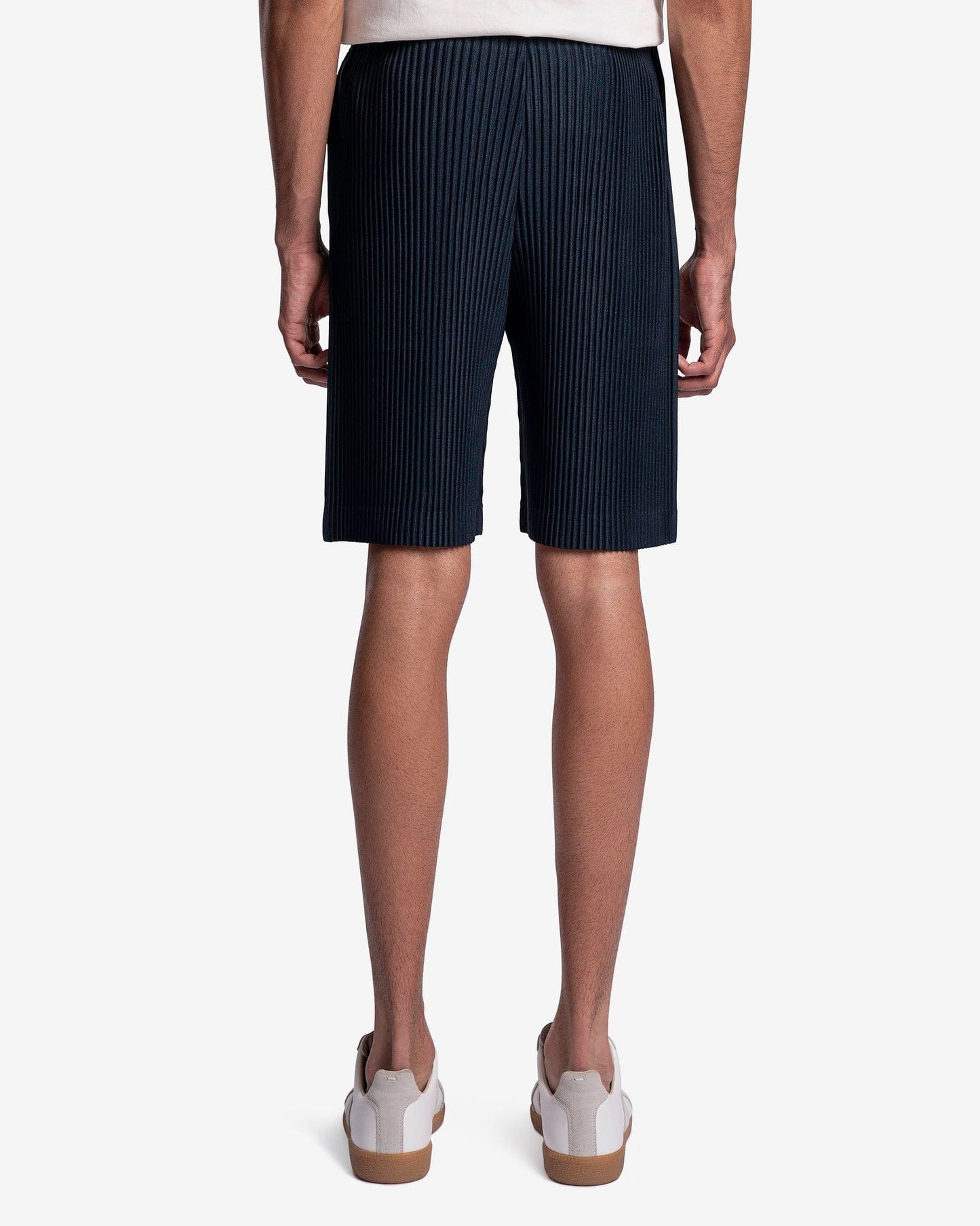 Homme Plissé Issey Miyake Men's Shorts MC May Shorts in Deep Indigo