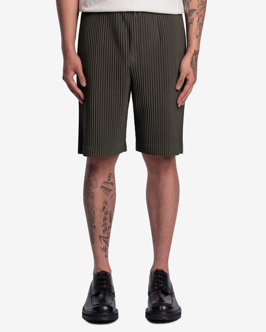 Homme Plissé Issey Miyake Men's Shorts MC May Shorts in Soil Brown