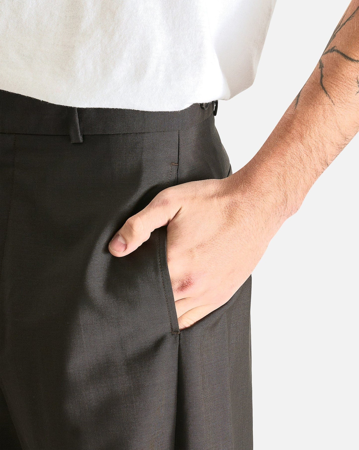 The Row Men's Pants Mista Pant in Dark Brown