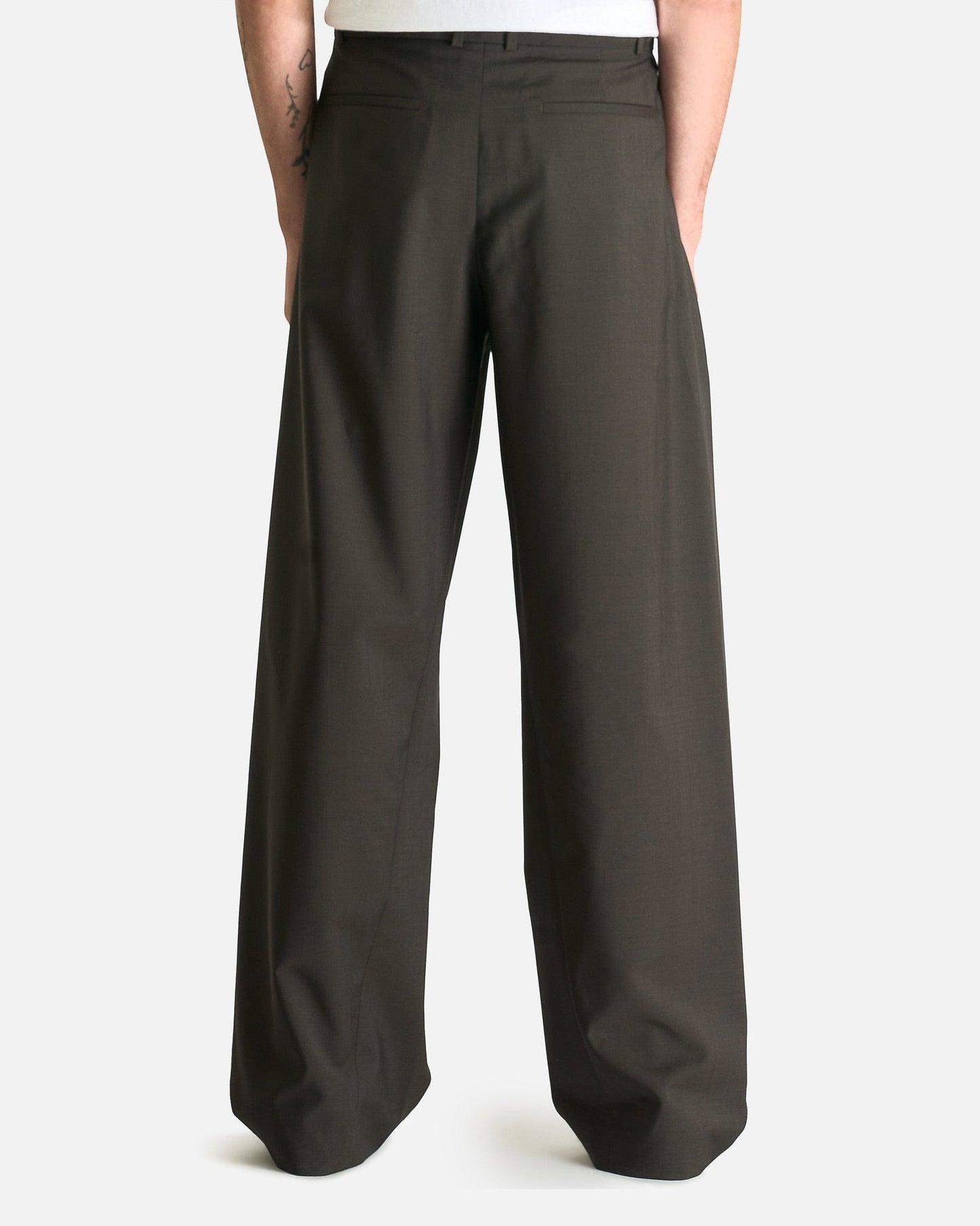 The Row Men's Pants Mista Pant in Dark Brown