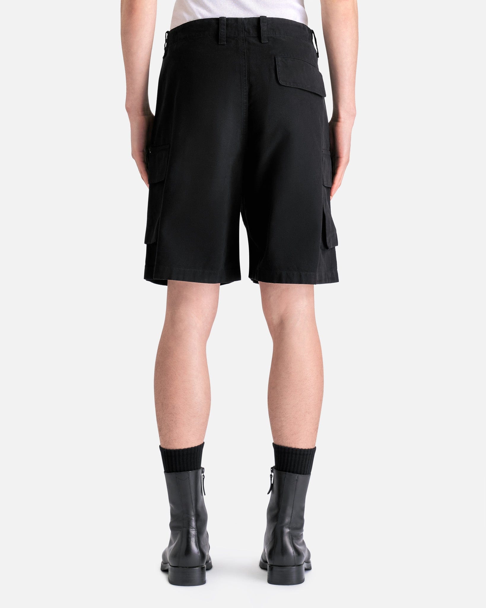 Mount Shorts in Black Canvas – SVRN