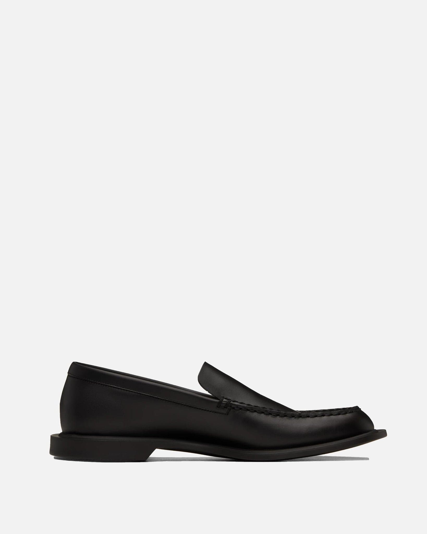 Nic Loafer in Black – SVRN