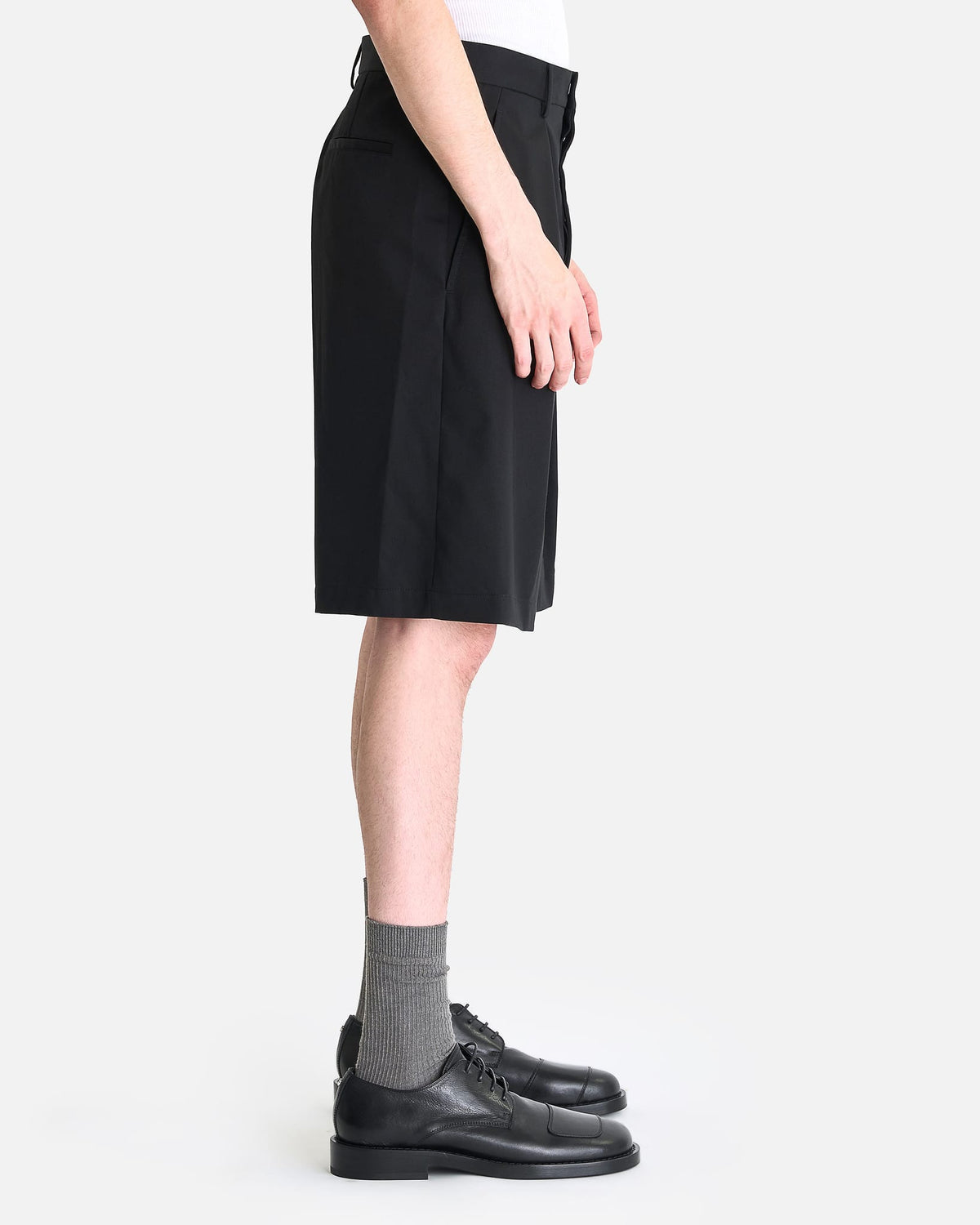 Ann Demeulemeester Men's Shorts Noralf Wide Leg Pleated Shorts in Black