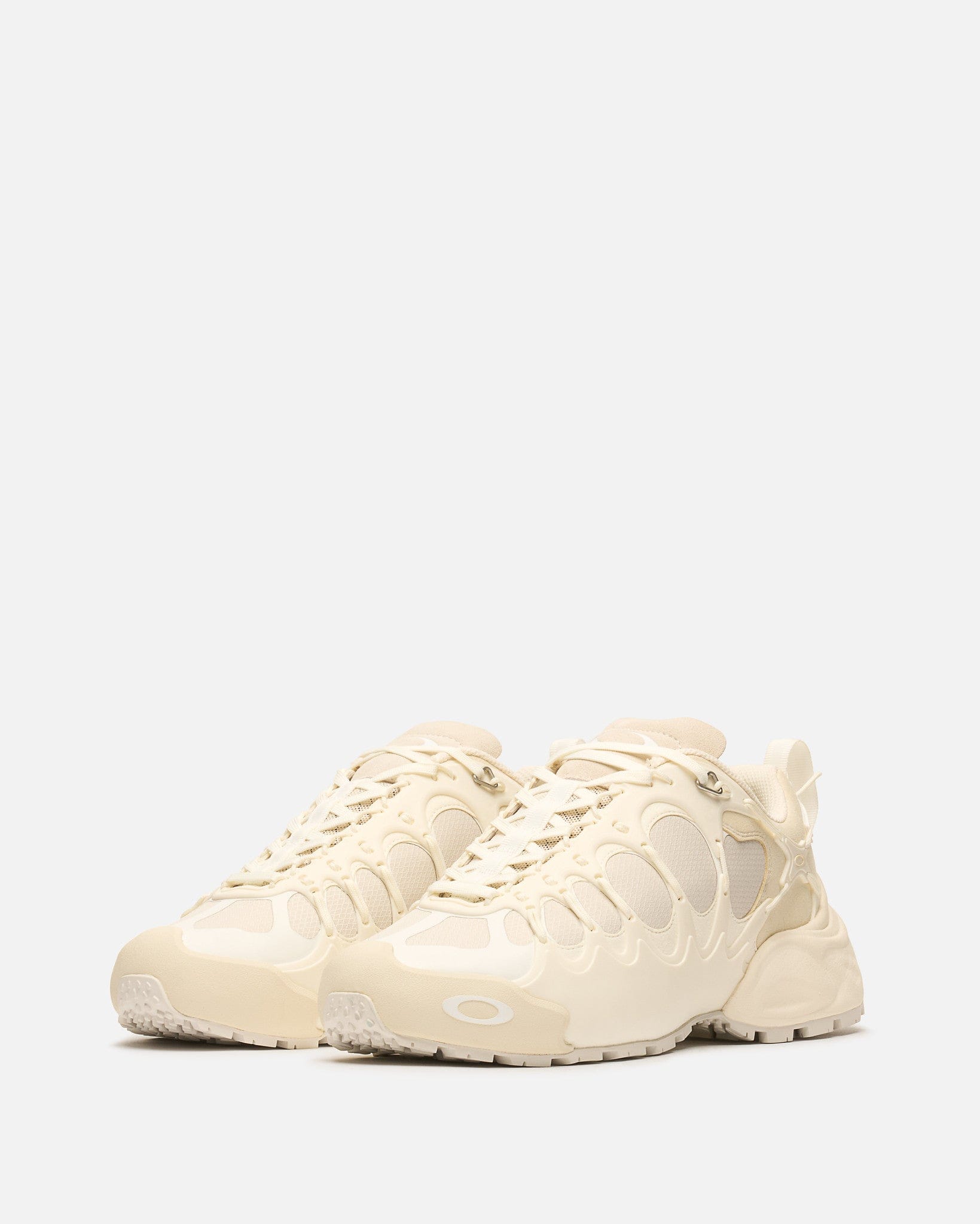 Oakley Factory Team Ibex Sneaker in White – SVRN