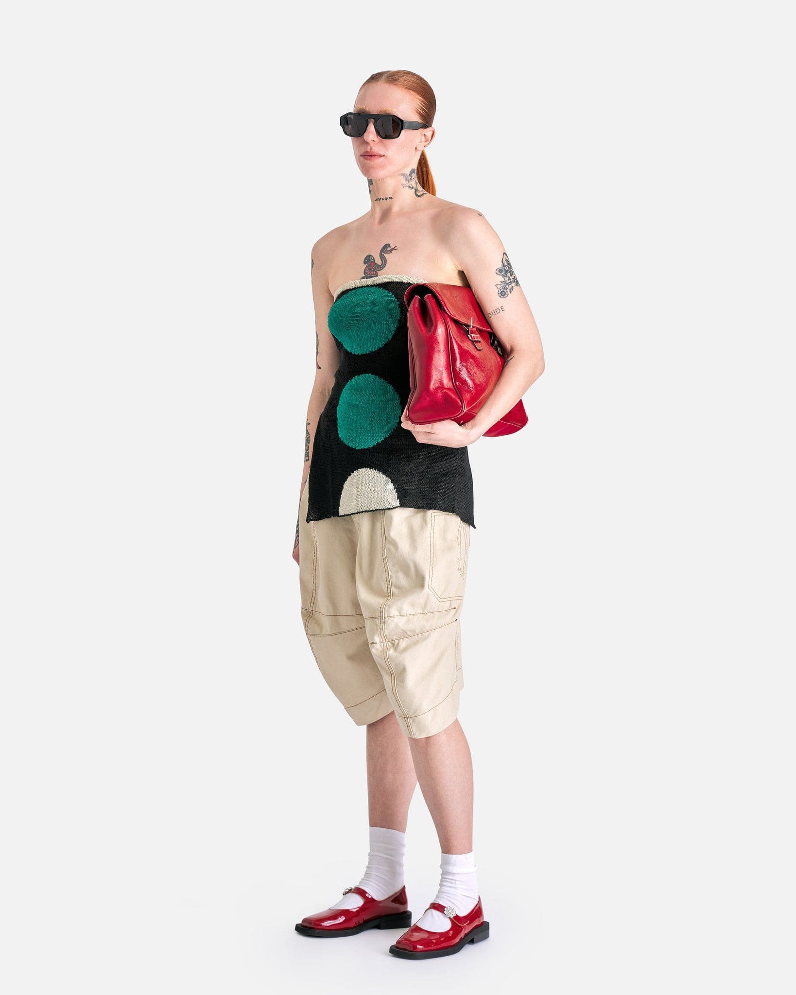 Edward Cuming Women Shorts Oversized Shorts in Cream