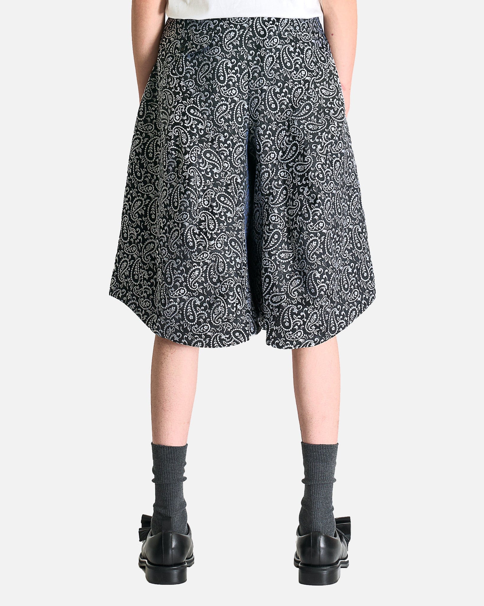 Paisley Shorts in Black – SVRN
