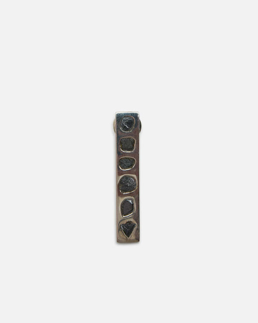 Parts of Four Jewelry OS Plate Earring in 0.6 CT / 6 Black Diamond Fragments / 34mm / PA, KFRDIA