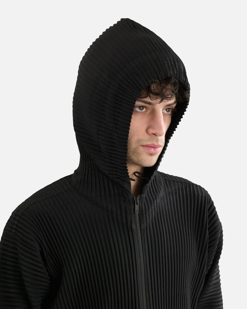 Pleated Hooded Jacket in Black – SVRN