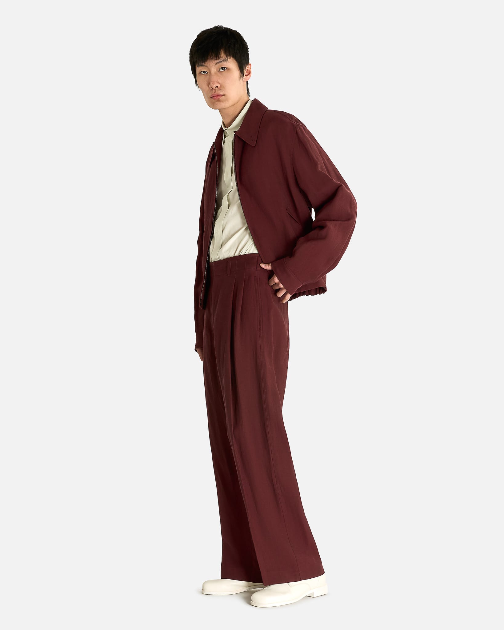 Lemaire Men's Pants Pleated Tailored Pants in Porto