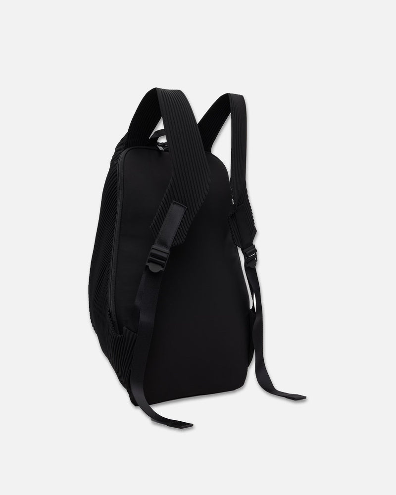 Homme Plissé Issey Miyake Men's Bags OS Pleats Backpack in Black