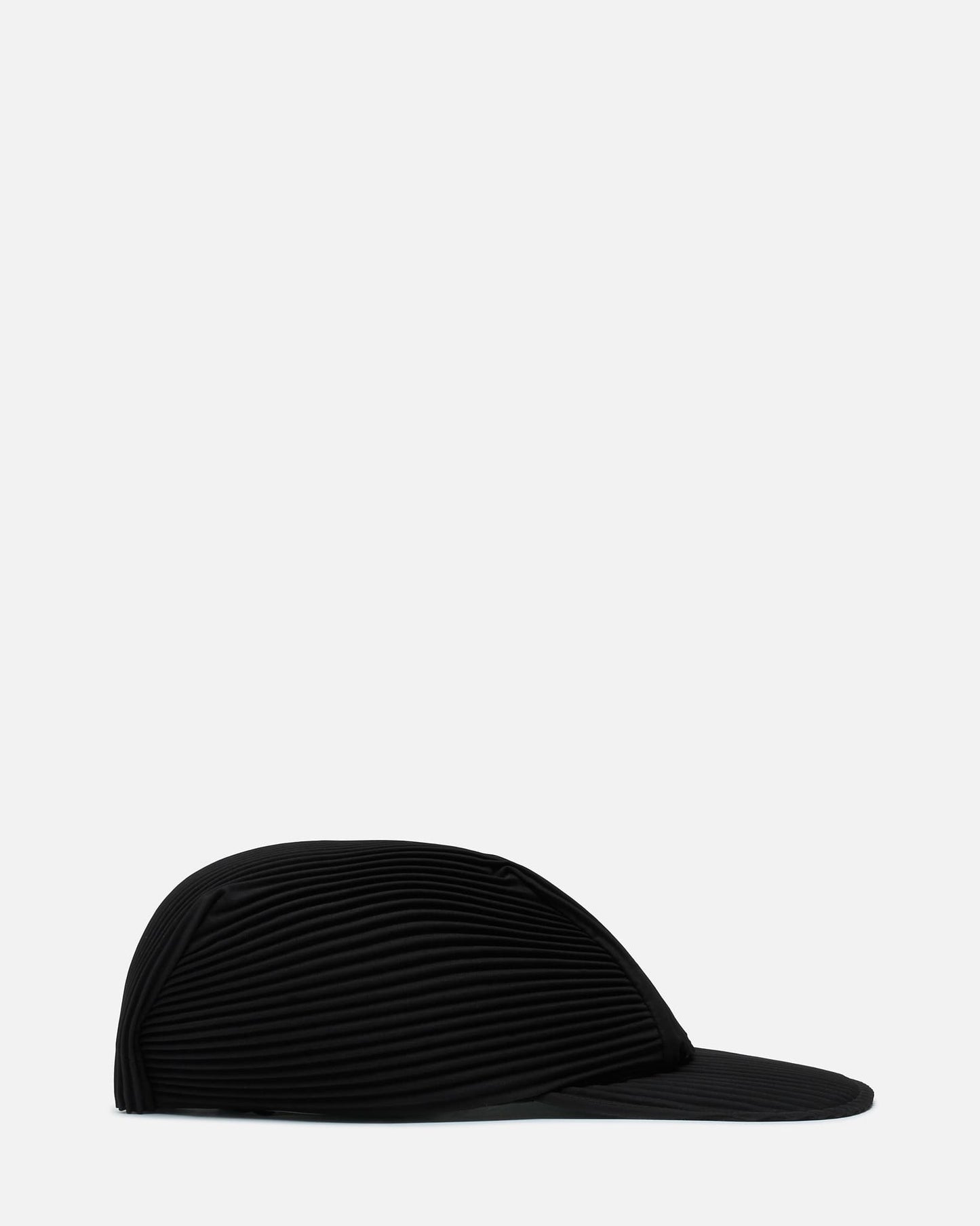 Homme Plissé Issey Miyake Men's Hats OS Pleats Cap in Black