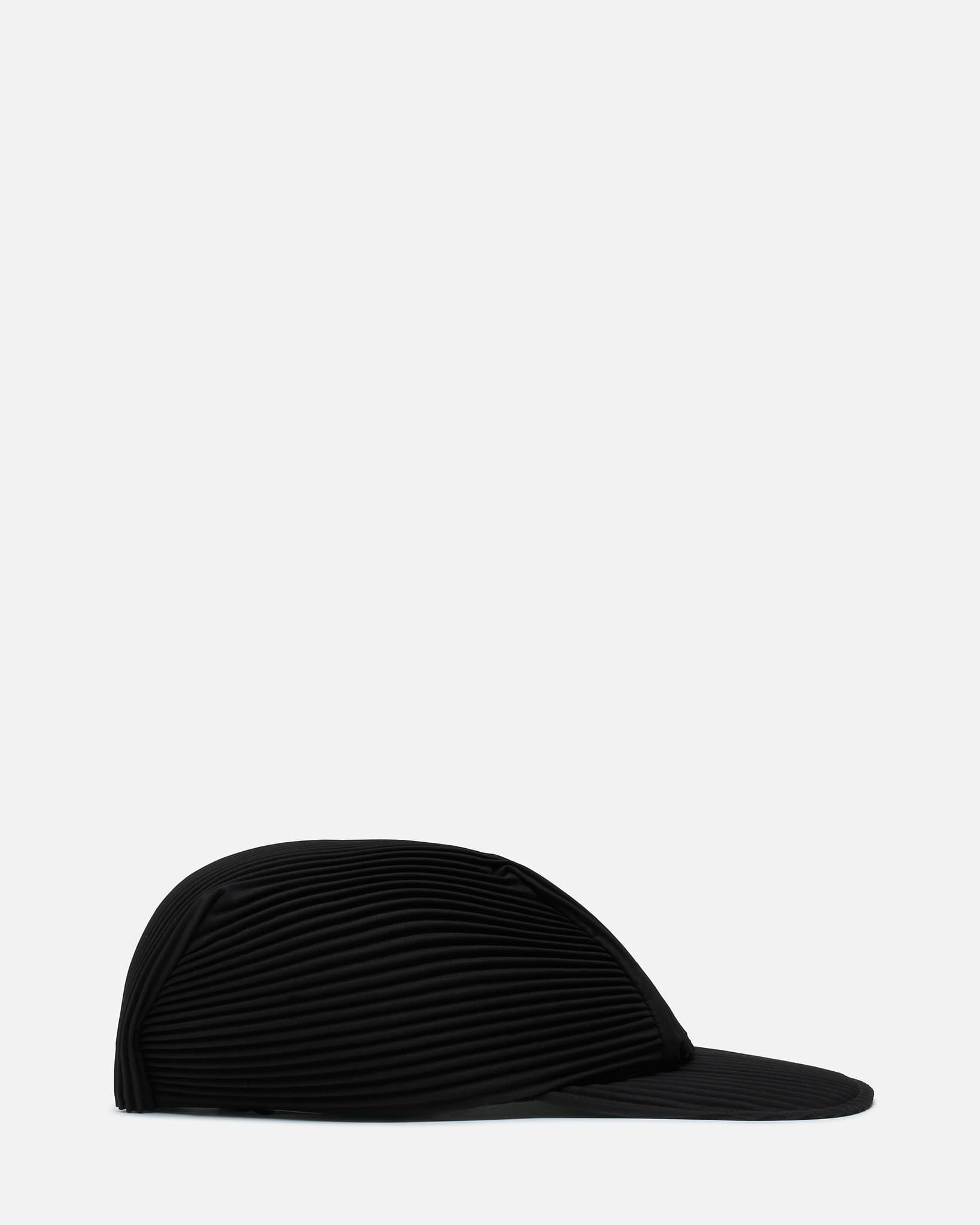 Homme Plissé Issey Miyake Men's Hats OS Pleats Cap in Black