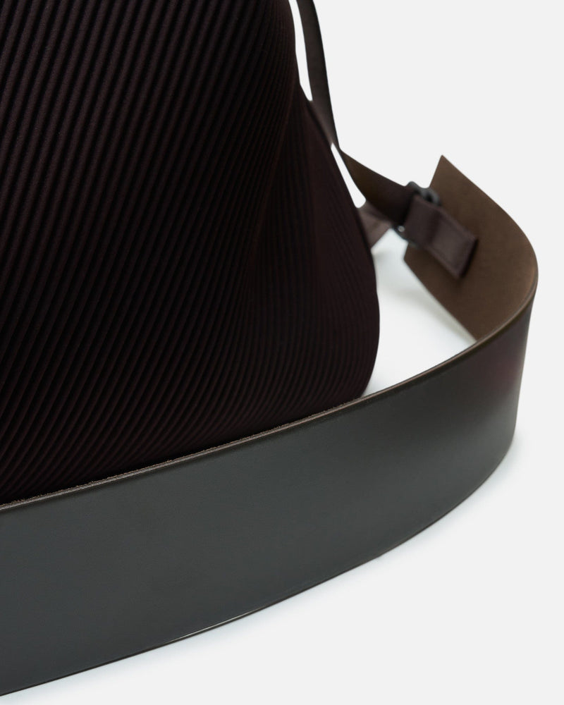 Homme Plissé Issey Miyake Men's Bags OS Pleats Travel Bag in Eggplant