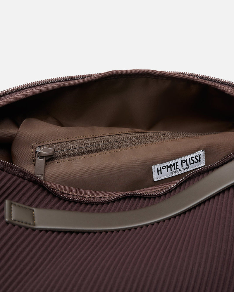 Homme Plissé Issey Miyake Men's Bags OS Pleats Travel Bag in Eggplant
