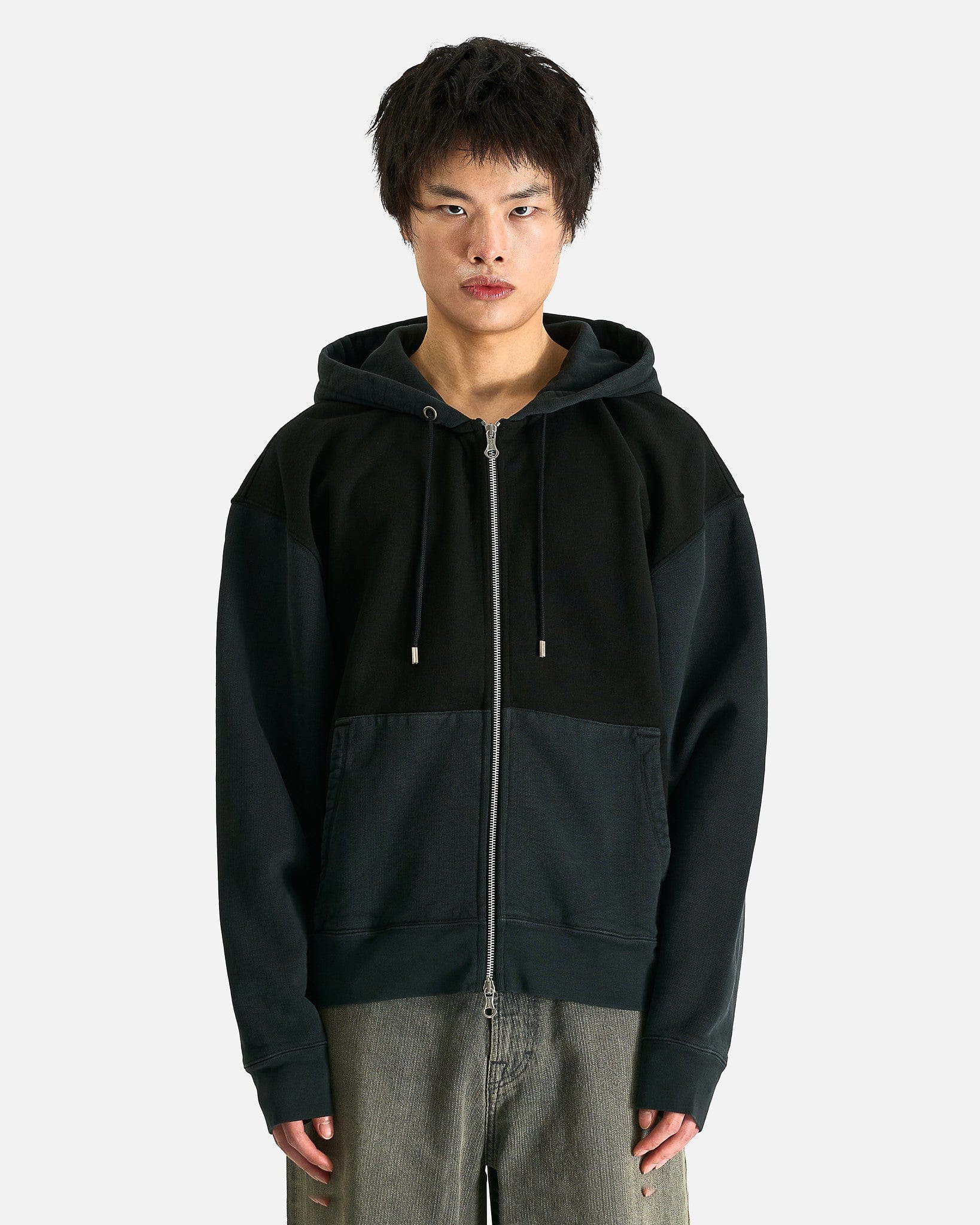 Rascal Hood in Pigment Black Hefty Fleece – SVRN