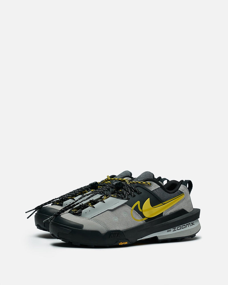 Nike Men's Sneakers Sacai x Nike Zegamadome in Matte Silver/Tour Yellow