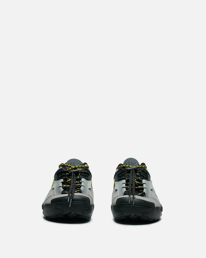 Nike Men's Sneakers Sacai x Nike Zegamadome in Matte Silver/Tour Yellow