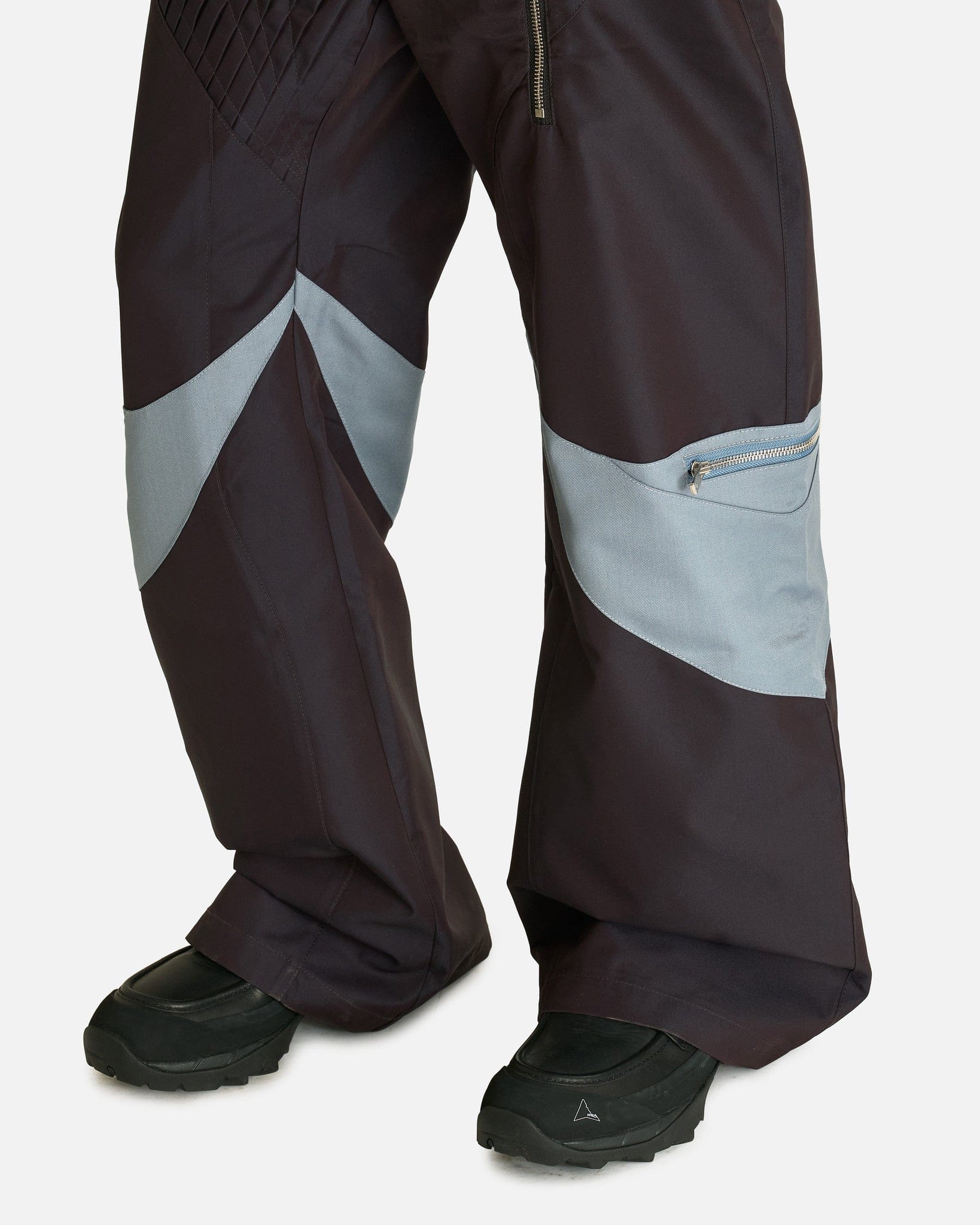 FFFPOSTALSERVICE Men's Pants Sakhara Trouser in Techno Velvet