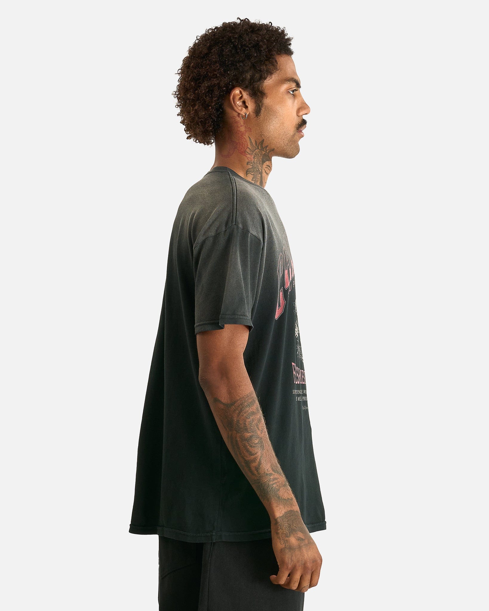 Willy Chavarria Men's T-Shirts San Chachi Produce Easy Tee in Black