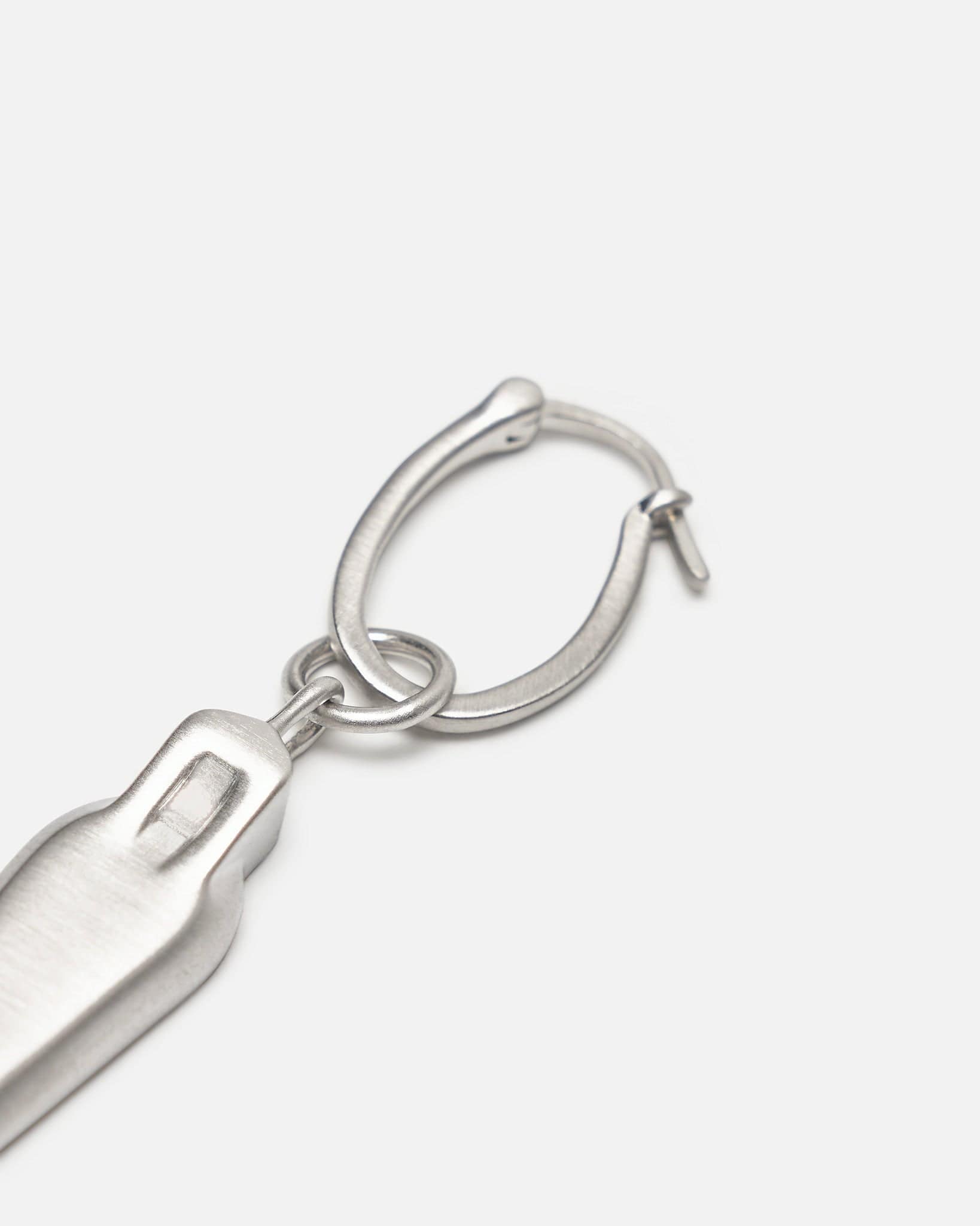 Sarcophagus Earring in Silver – SVRN