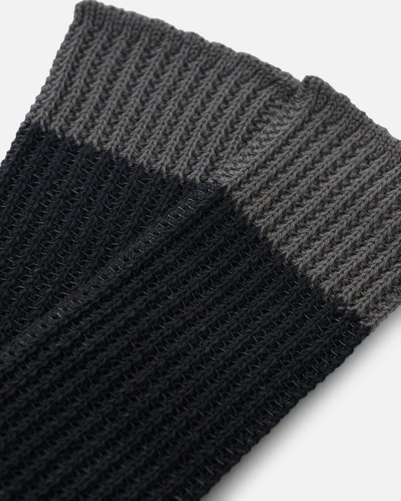 Homme Plissé Issey Miyake Men's Socks O/S Seed Stitch Socks in Charcoal