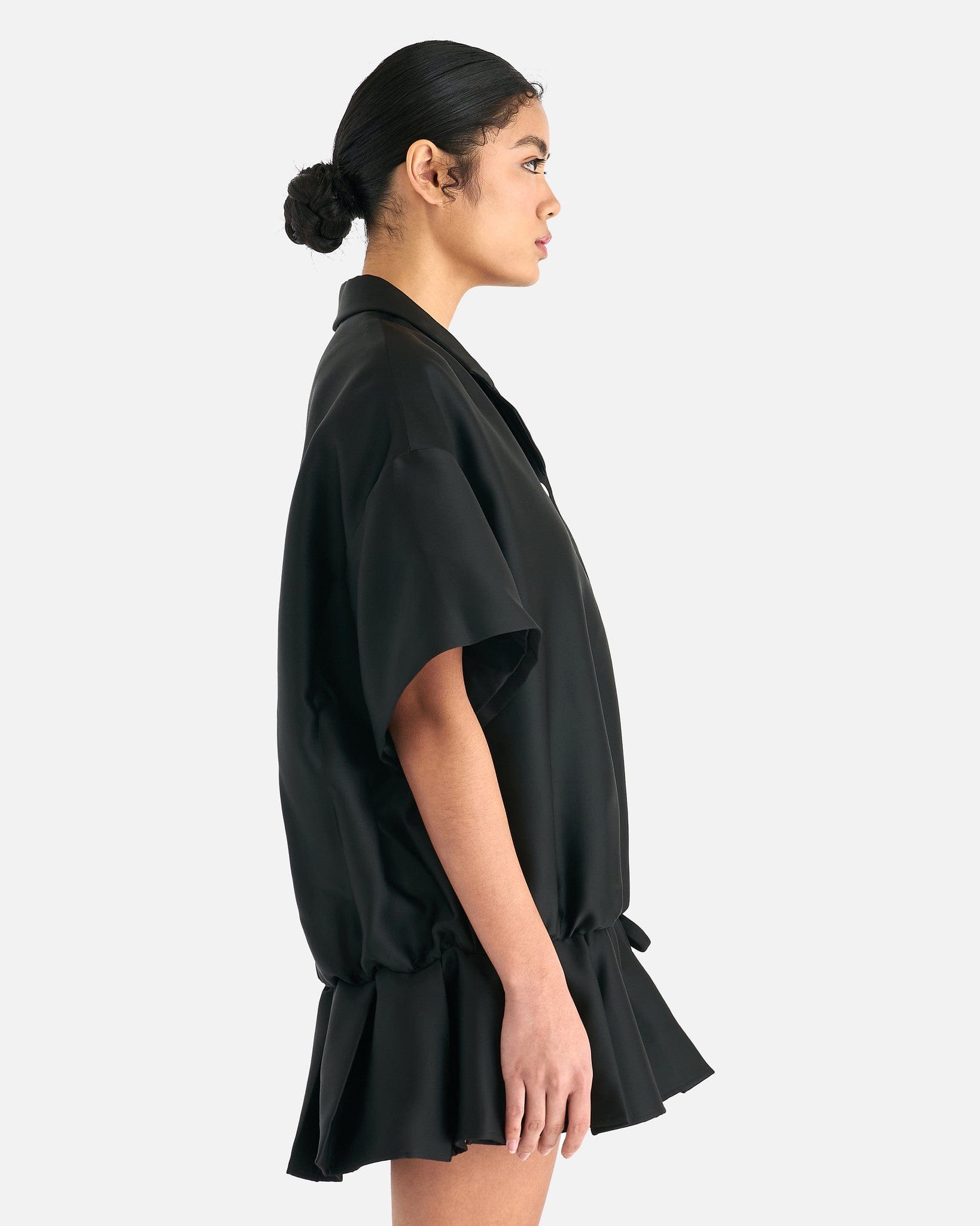 ShuShu/Tong Women Dresses Short Sleeved Hoodie Dress in Black
