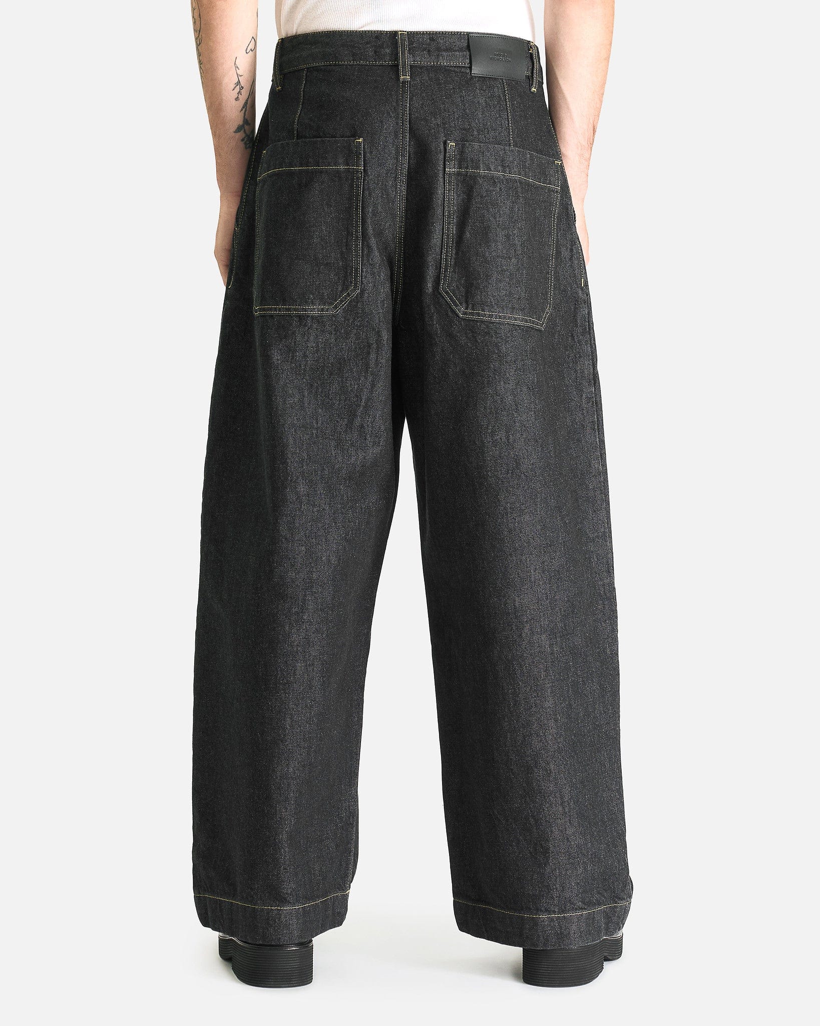 Single Pleat Denim Pant in Black – SVRN