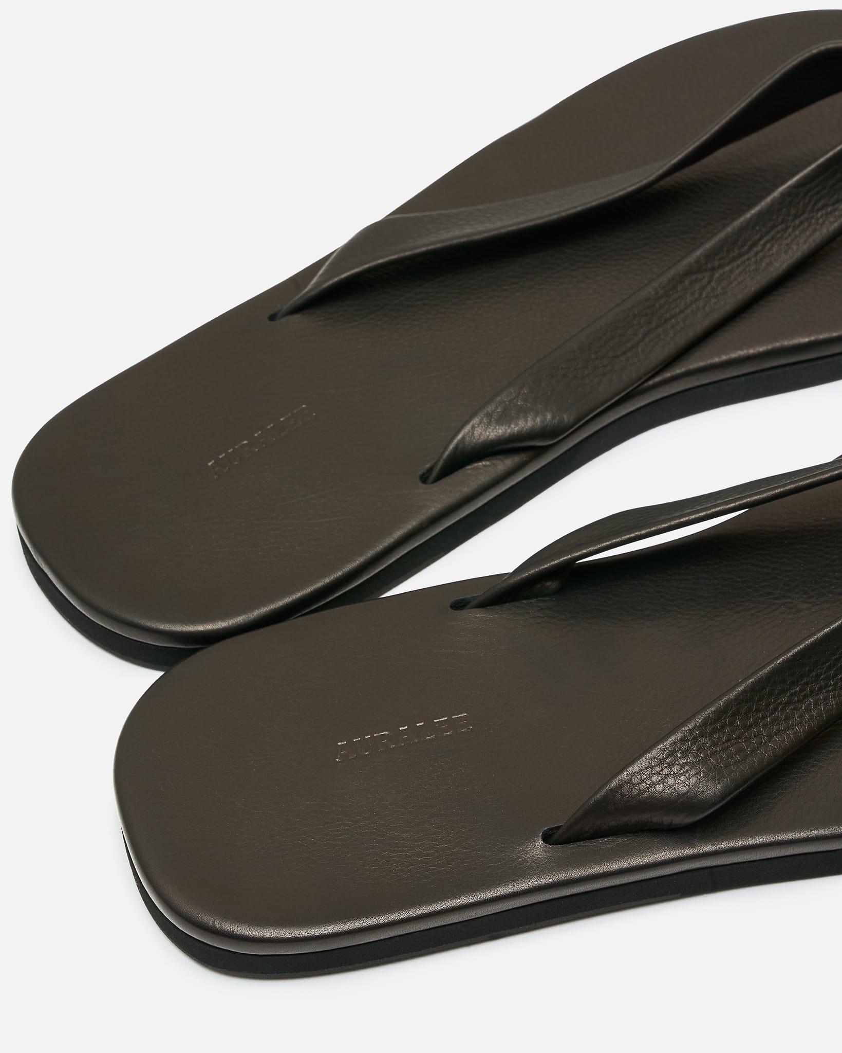 Auralee Men's Shoes Soft Leather Flip-Flops in Black