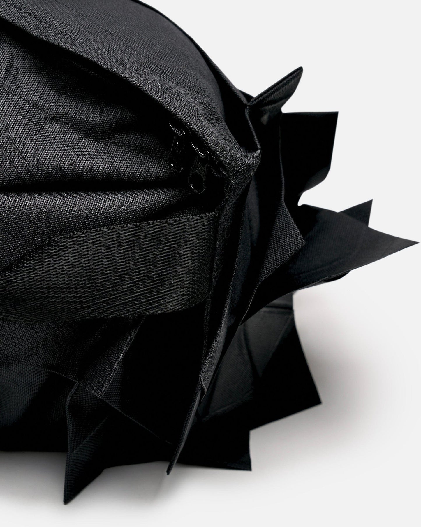 132 5. Issey Miyake Women Bags OS Standard Bag 3 in Black