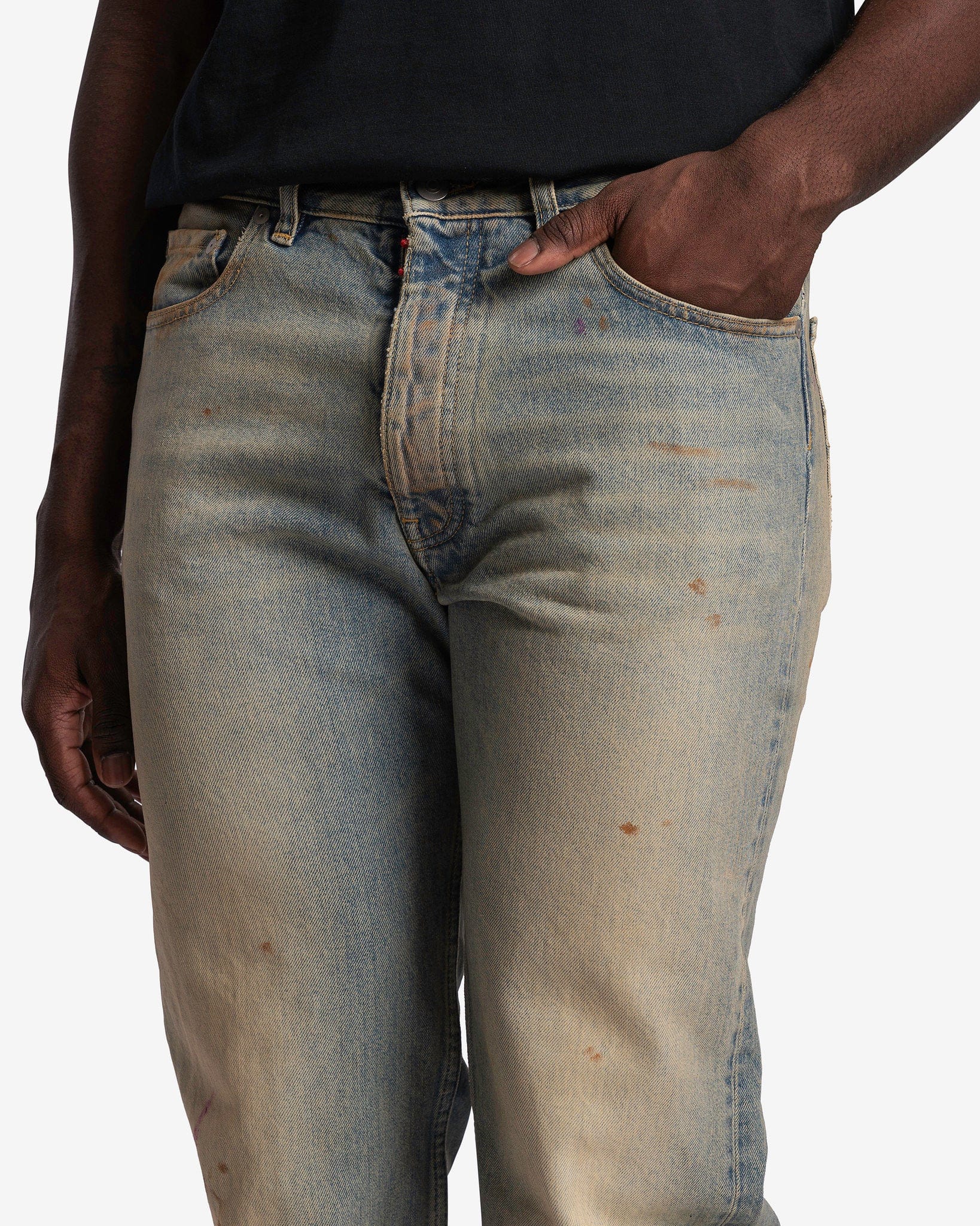Straight Leg Jeans in Dirty Wash