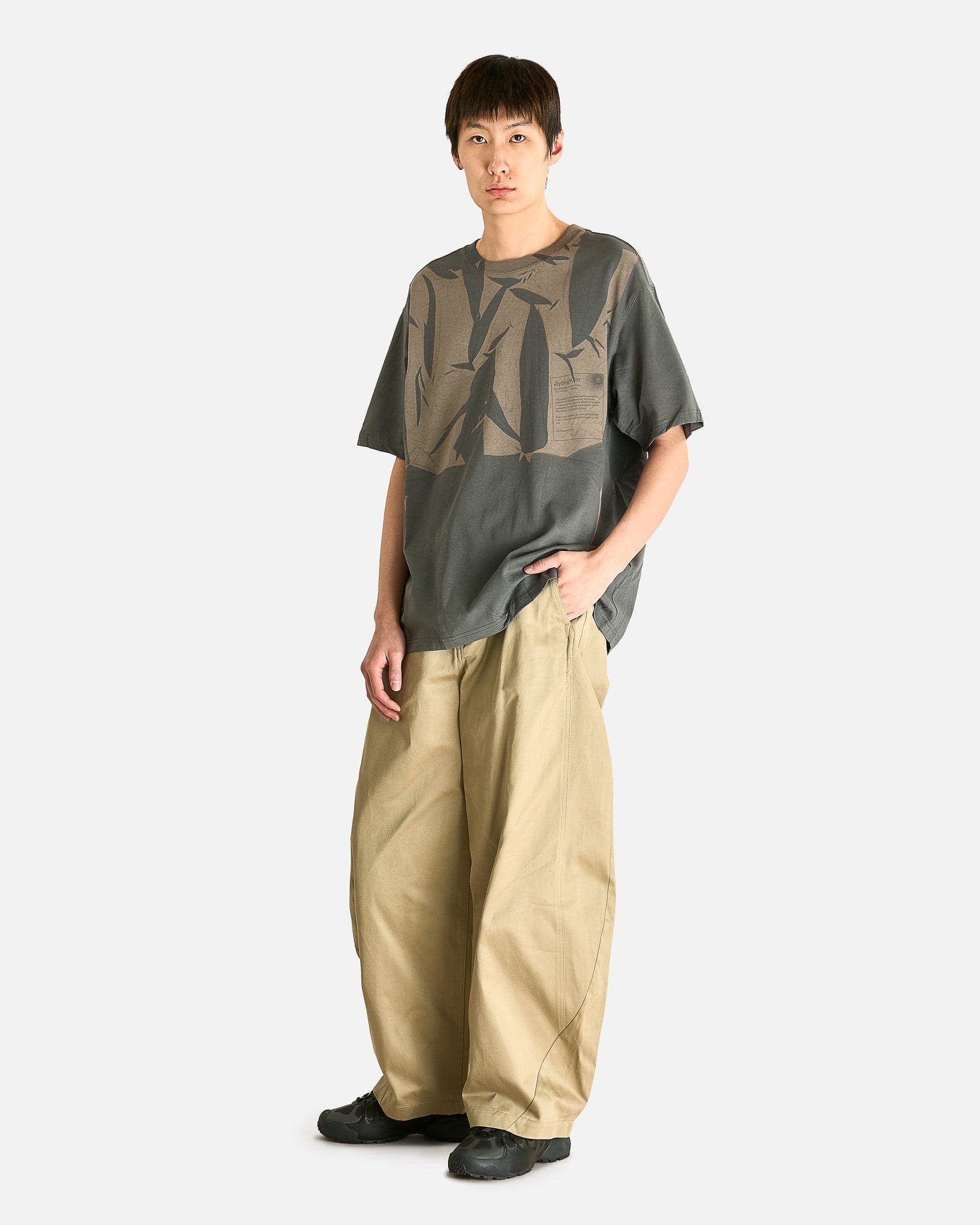 JiyongKim Men's Shirts Sun-Bleached Pack T-Shirt in Grey