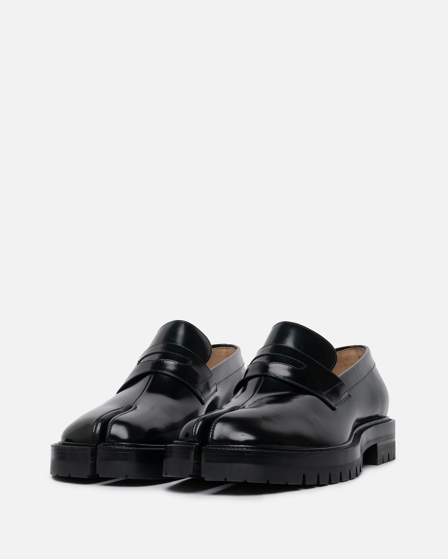 Maison Margiela Men's Shoes Tabi Loafers in Black