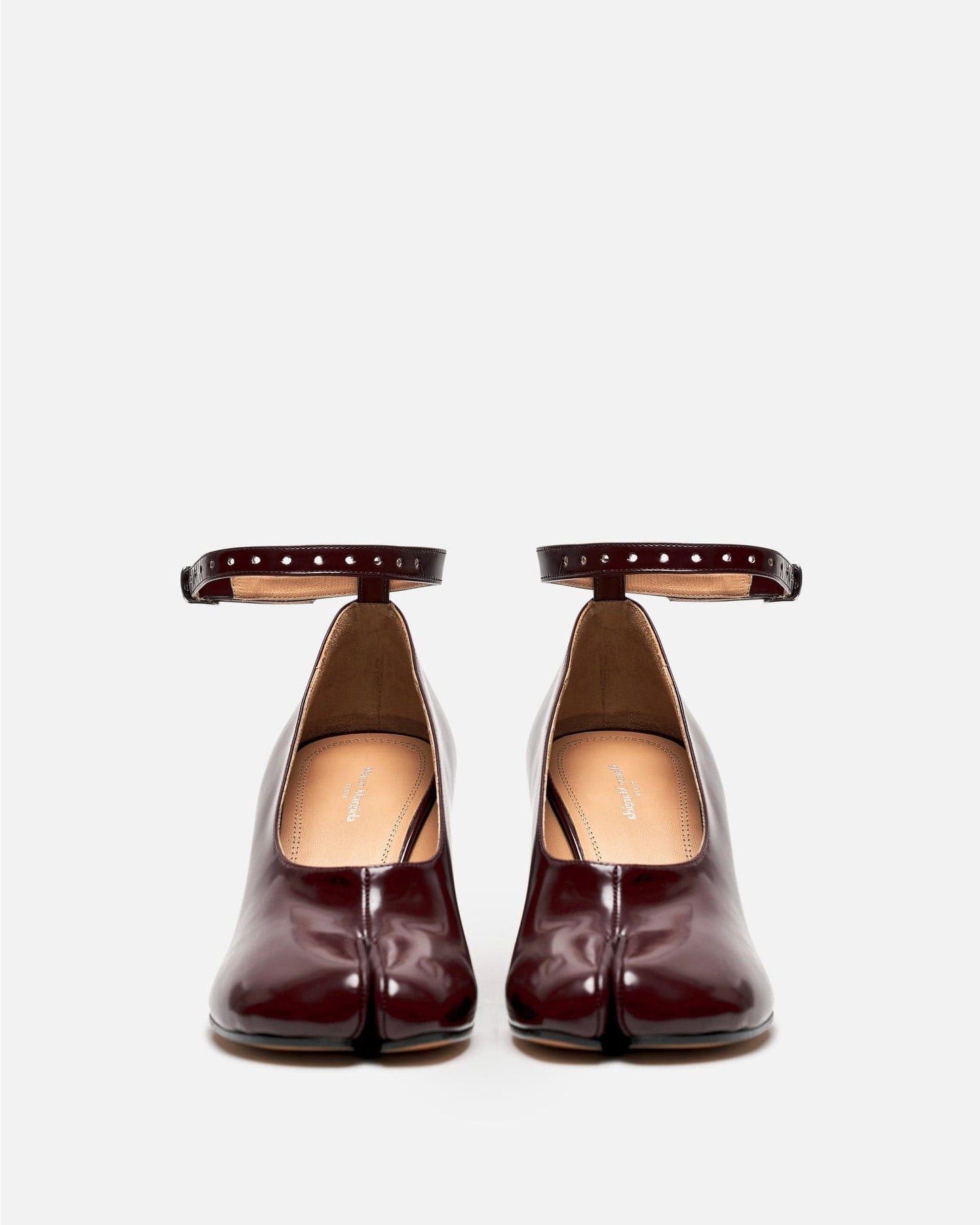 Maison Margiela Women Heels Tabi Pumps in Bordeaux