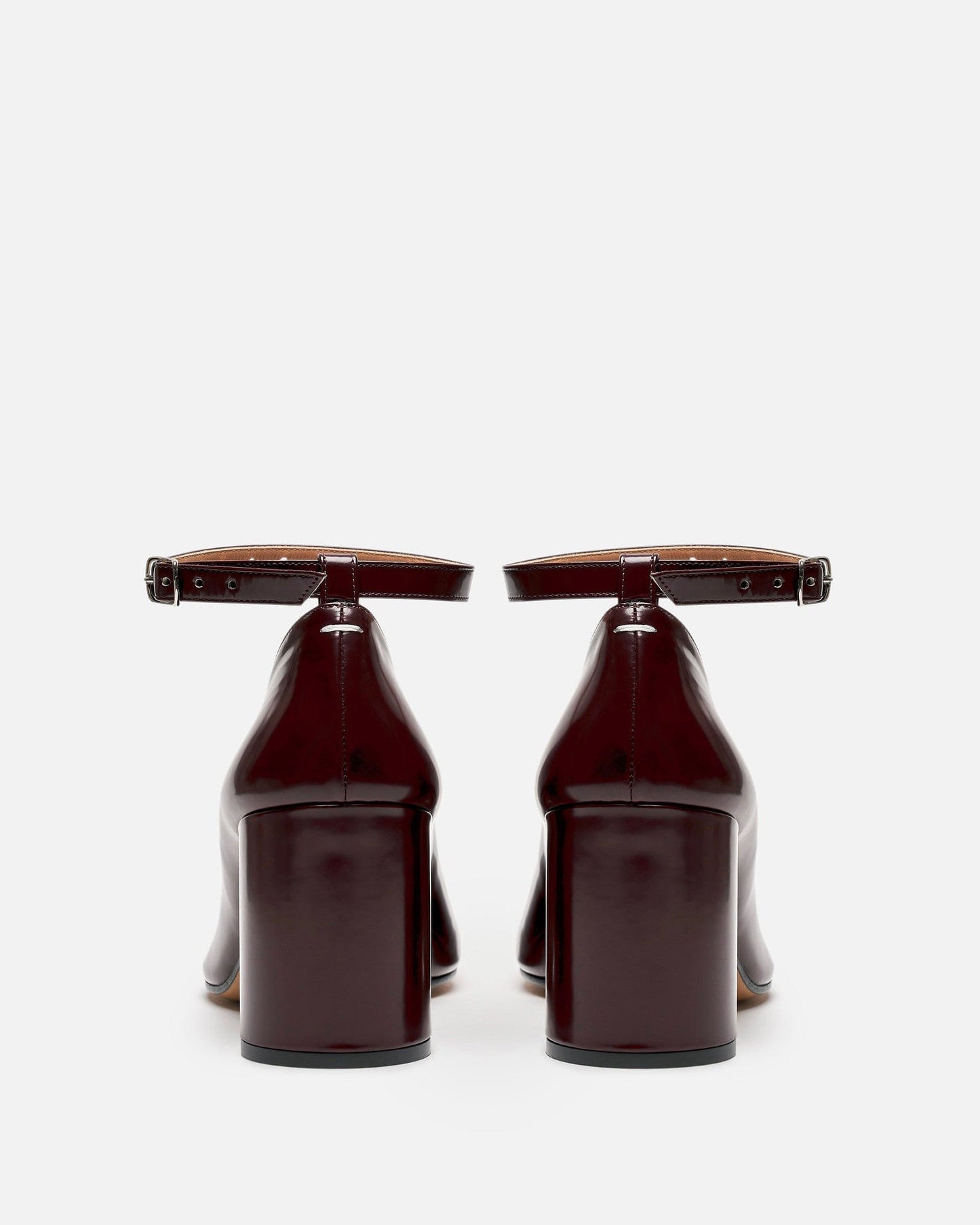 Maison Margiela Women Heels Tabi Pumps in Bordeaux