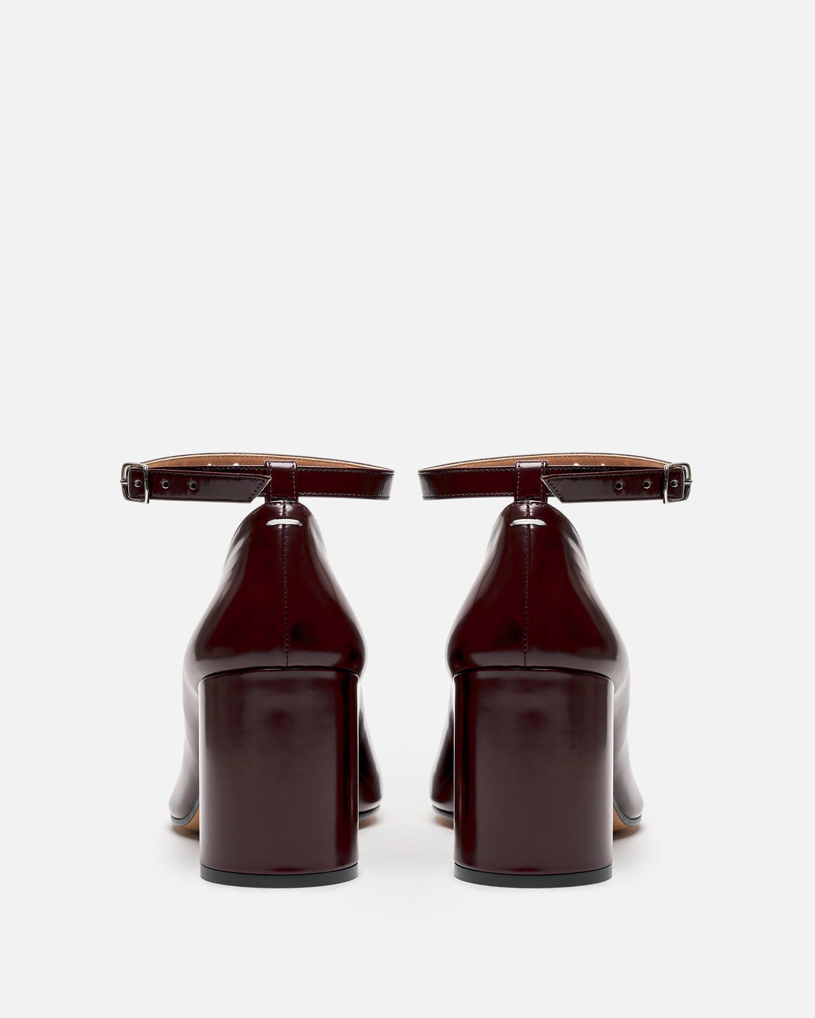 Maison Margiela Women Heels Tabi Pumps in Bordeaux