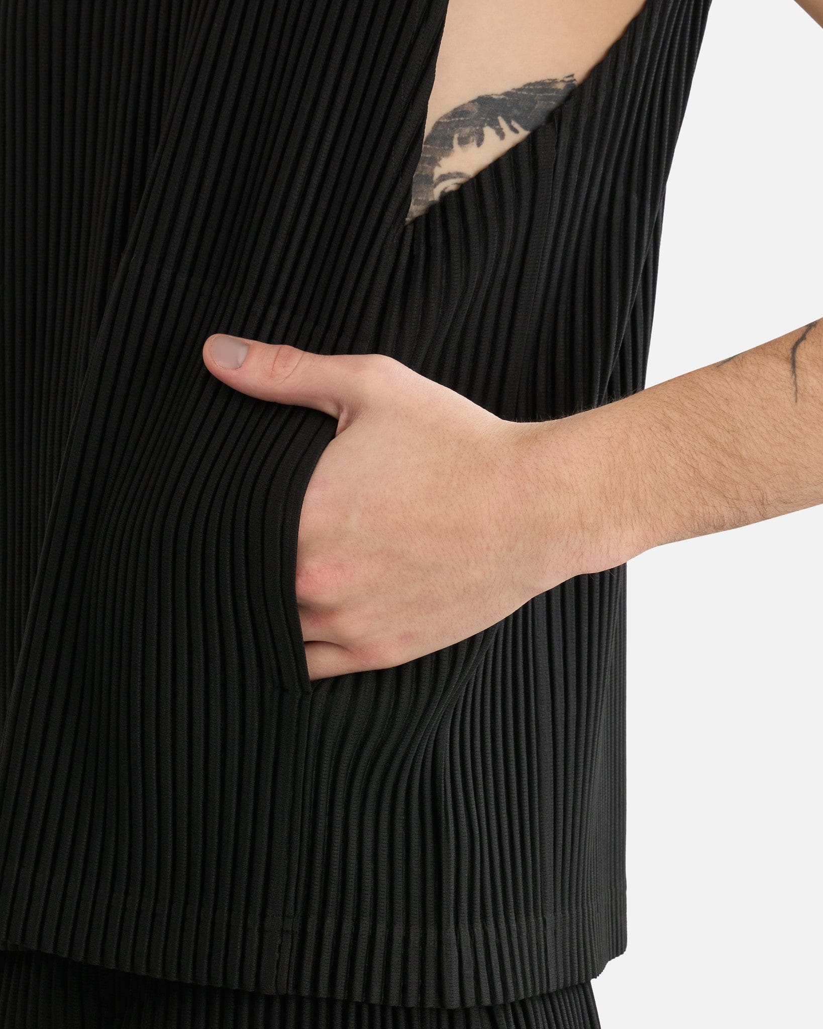 Homme Plissé Issey Miyake Men's Pants Tailored Pleats 2 in Black