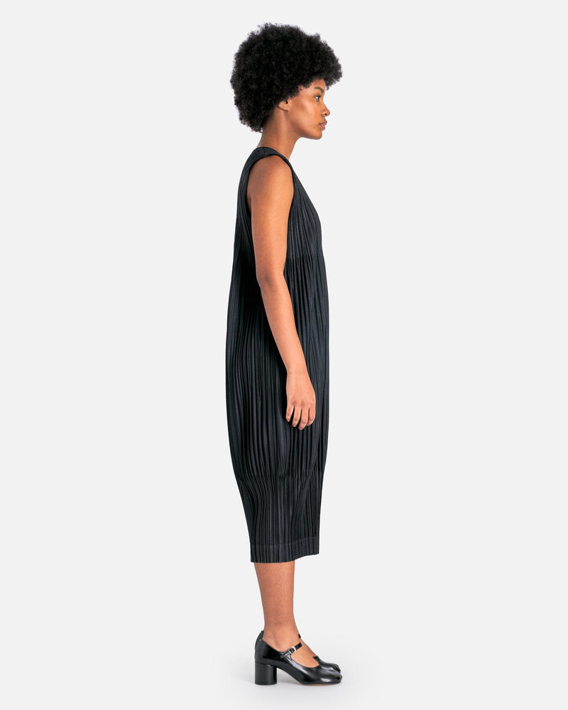 Pleats Please Issey Miyake Women Dresses Thicker Bottoms 2 Dress in Black