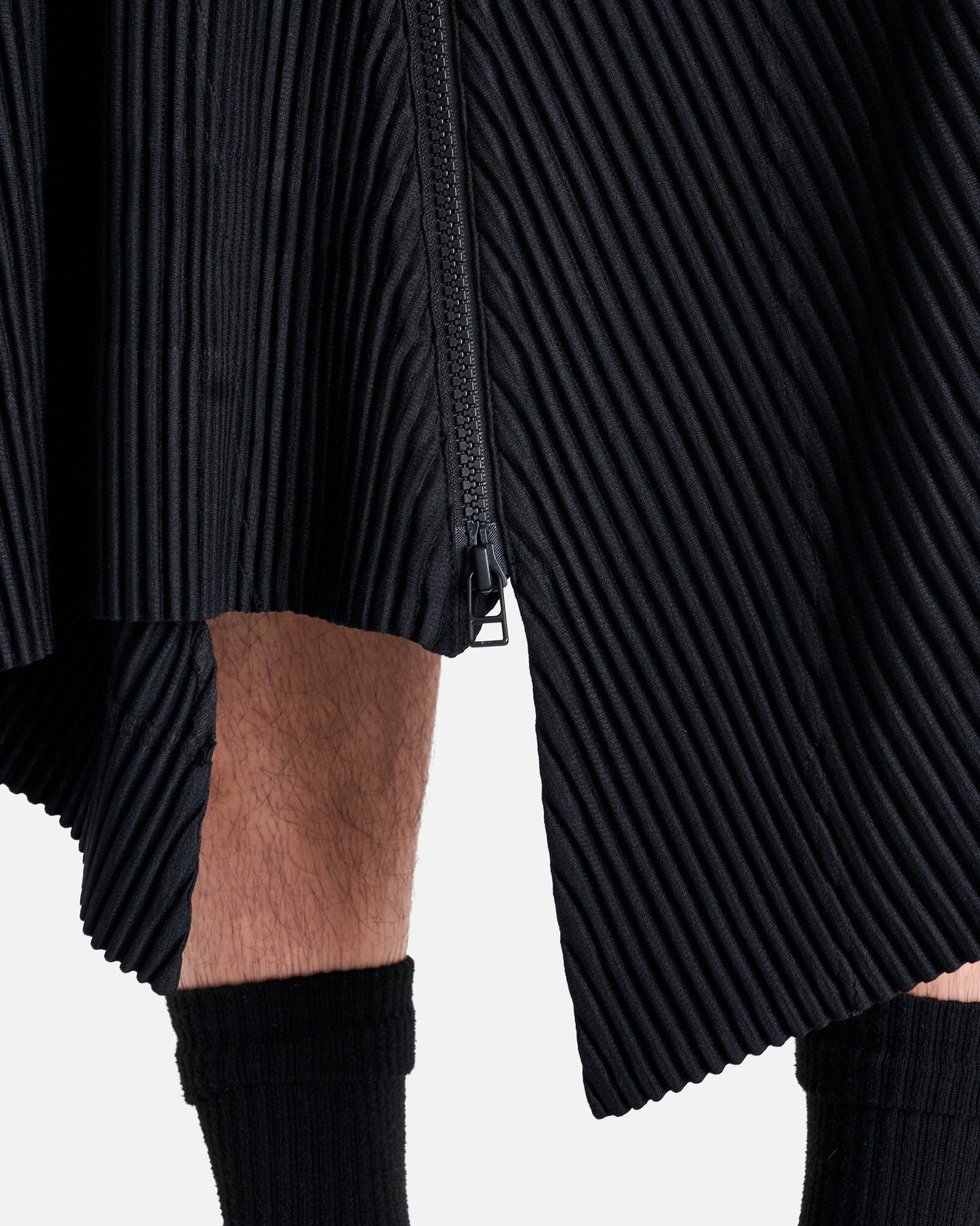 Homme Plissé Issey Miyake Men's Pants O/S Three By Six Skirt in Black