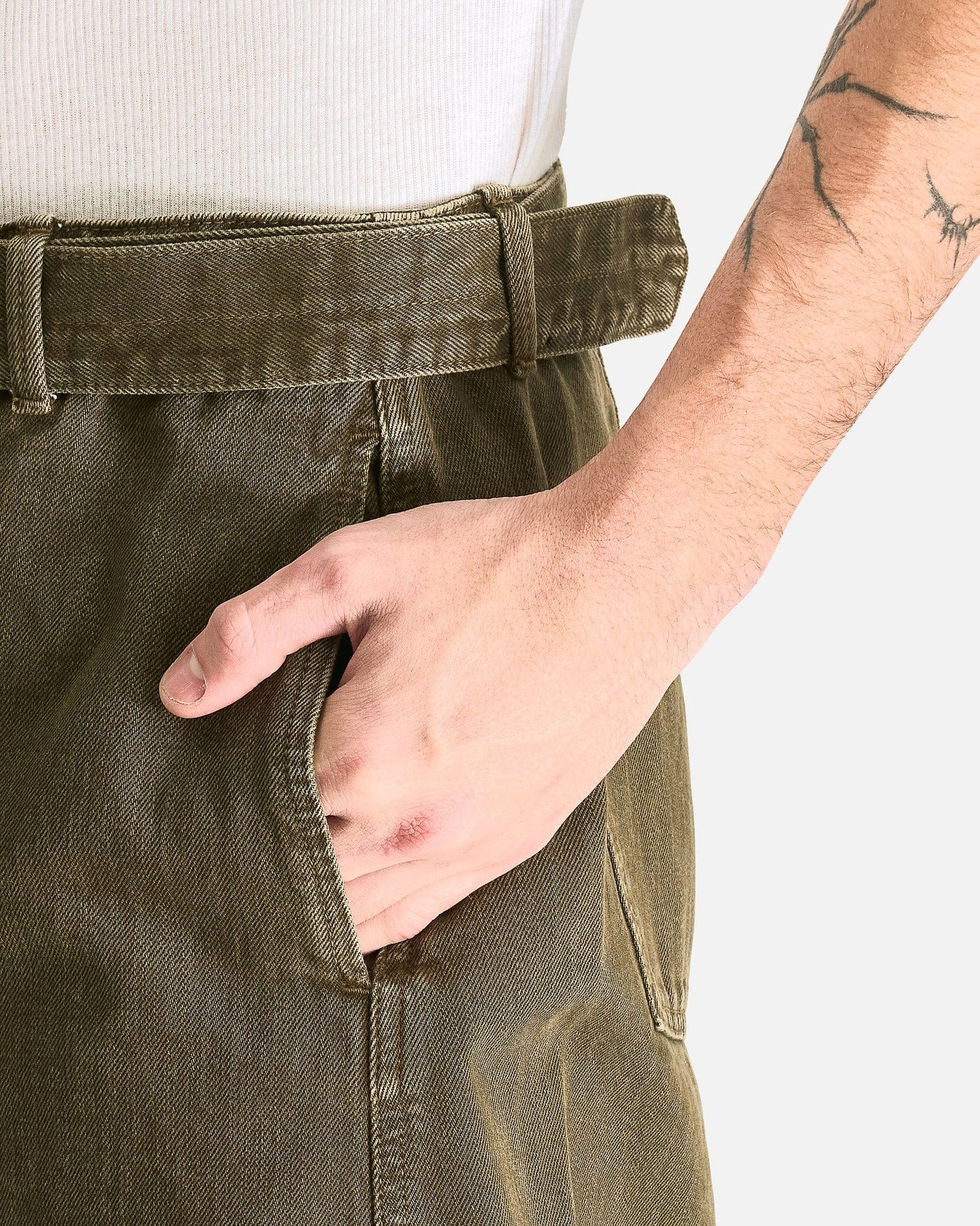 LEMAIRE Men's Pants Twisted Belted Pant in Moss Green