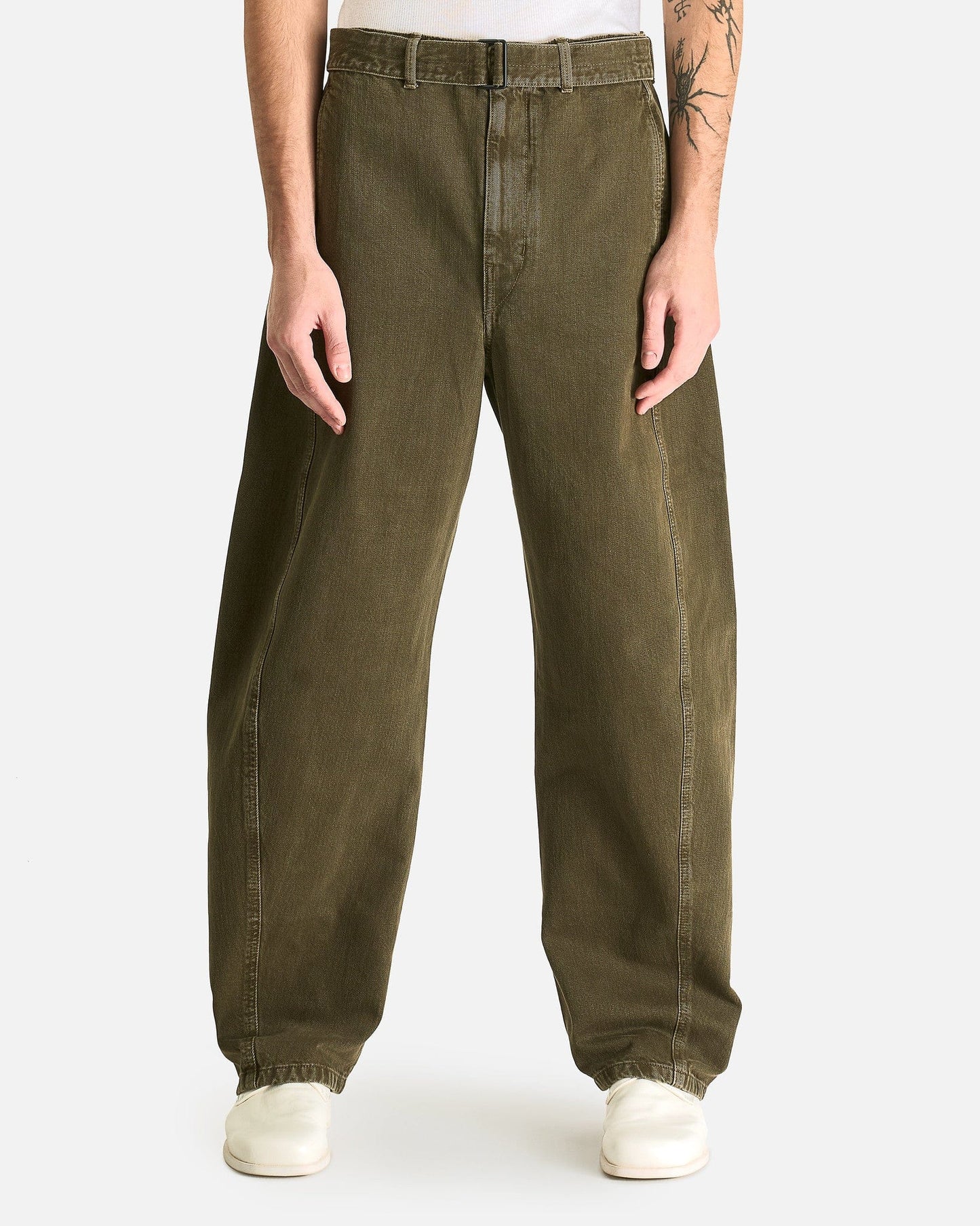 LEMAIRE Men's Pants Twisted Belted Pant in Moss Green