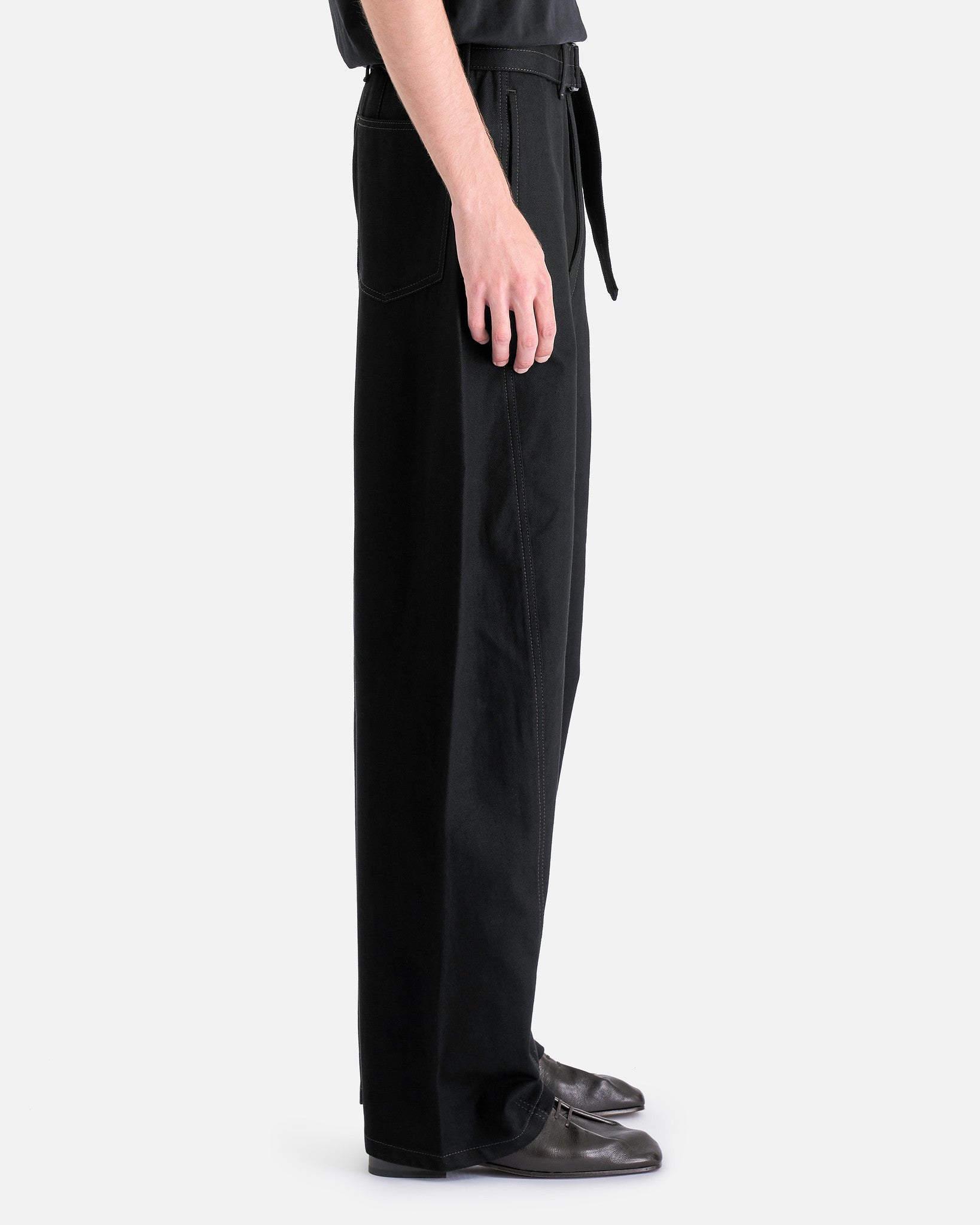 LEMAIRE Men's Pants Twisted Belted Pants in Black